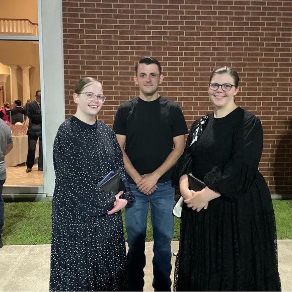 Meet your Posher, Elizabeth - Picture 5 of 8